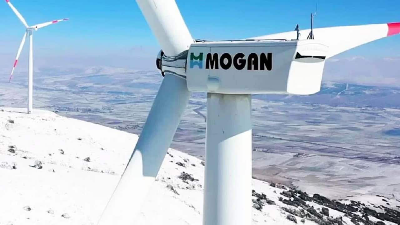 Mogan Enerji Hibrit GES Projesi Üretime Başladı