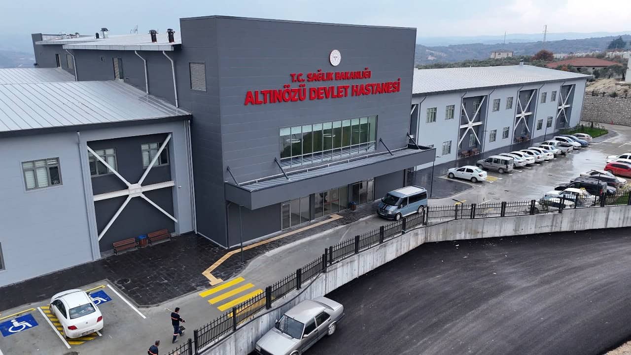 Akfen İnşaat (AKFIS) Hatay Acil Durum Hastaneleri’ni Tamamladı